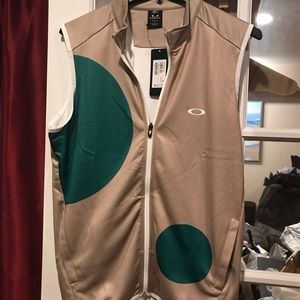 Oakley vest